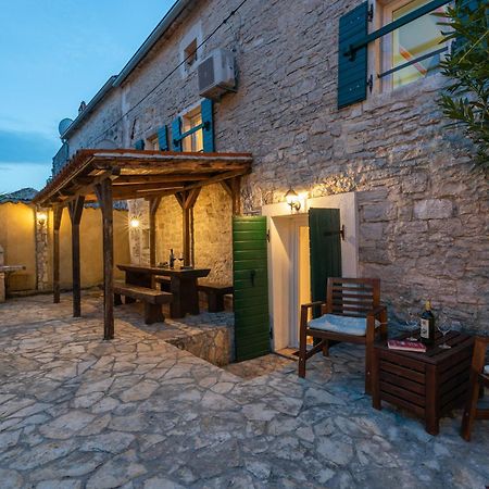 Casa Stifanici Villa Baderna Екстериор снимка