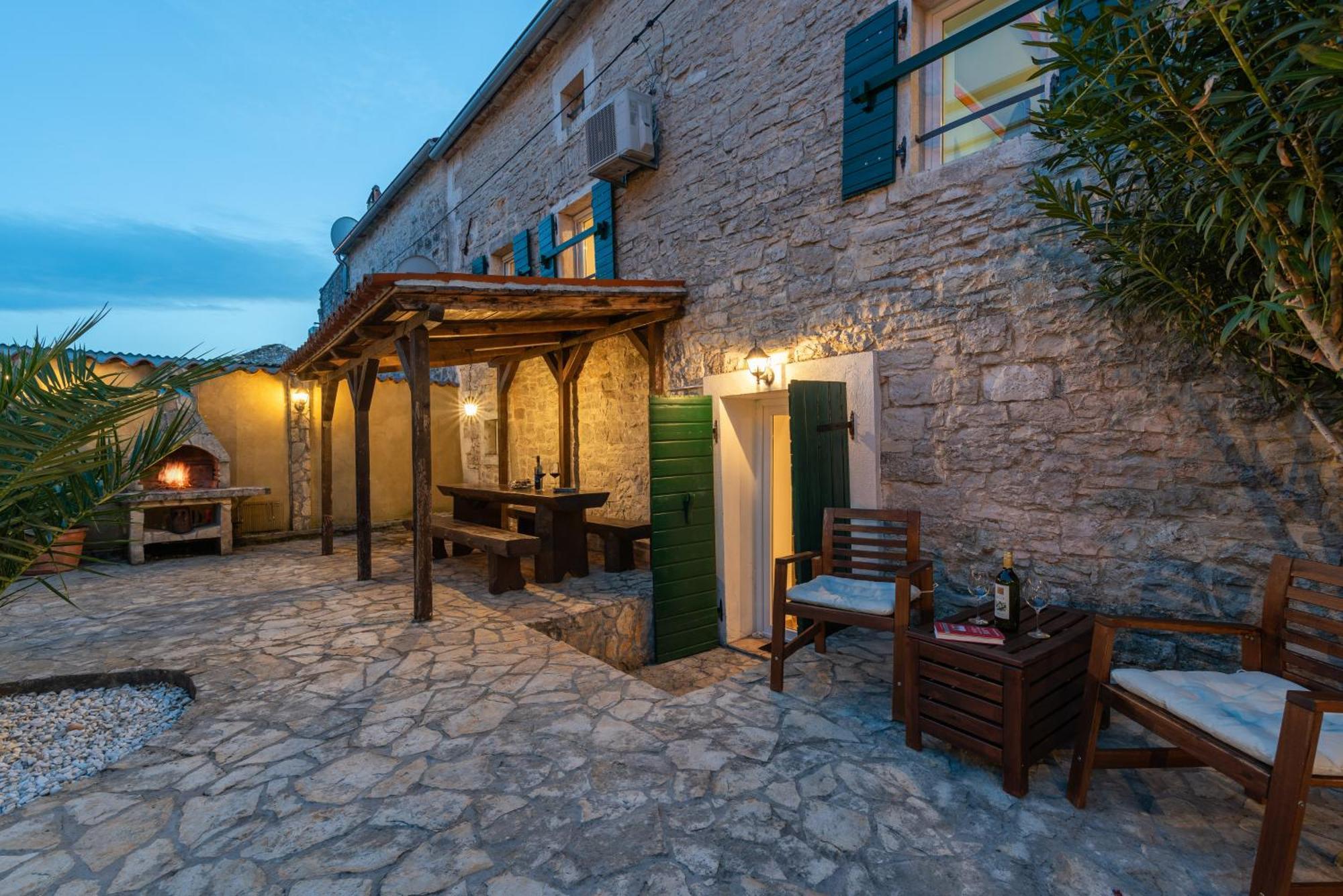 Casa Stifanici Villa Baderna Екстериор снимка